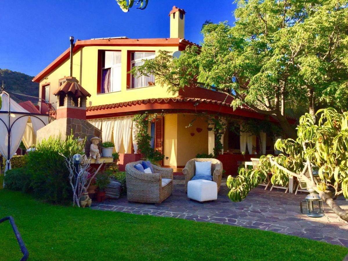 Casa Vacanze Richi&Michi Chia Vila Exterior foto