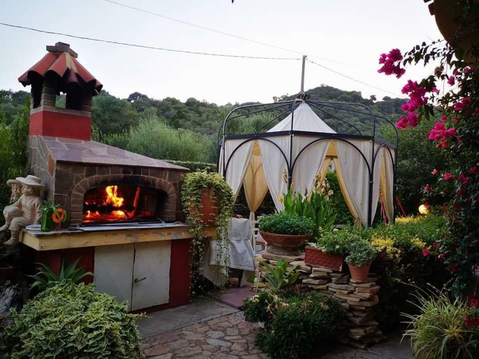 Casa Vacanze Richi&Michi Chia Vila Exterior foto